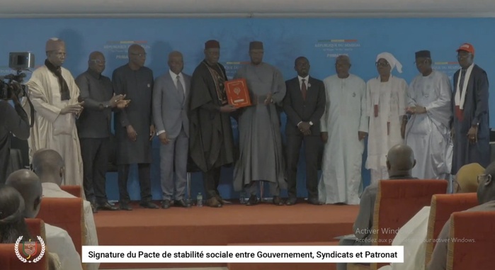 Pacte de Stabilité Sociale : 4 Centrales syndicales, 4 organisations patronales et le gouvernement s’engagent pour une stabilité du Front social Pacte de Stabilité Sociale : 4 Centrales syndicales, 4 organisations patronales et le gouvernement s’engagent pour une stabilité du Front social
