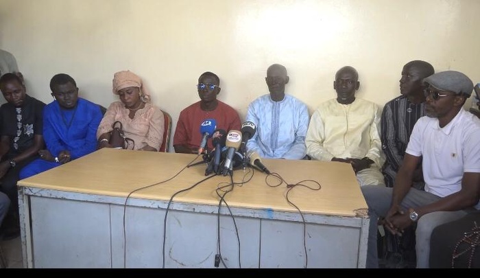 Colobane : Le comité de gestion du centre commercial dénonce une concurrence déloyale et interpelle les autorités Colobane : Le comité de gestion du centre commercial dénonce une concurrence déloyale et interpelle les autorités