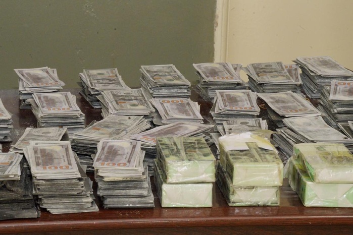 Lutte contre le faux monnayage : 7 milliards 851 millions de francs CFA en billets noirs saisis par les Douanes sénégalaises Lutte contre le faux monnayage : 7 milliards 851 millions de francs CFA en billets noirs saisis par les Douanes sénégalaises