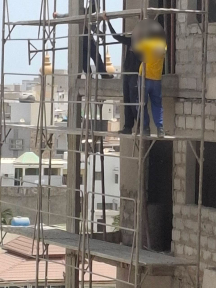 Cité Keur Gorgui : Des ouvriers sans protection travaillent au 6e étage d'un chantier Cité Keur Gorgui : Des ouvriers sans protection travaillent au 6e étage d'un chantier