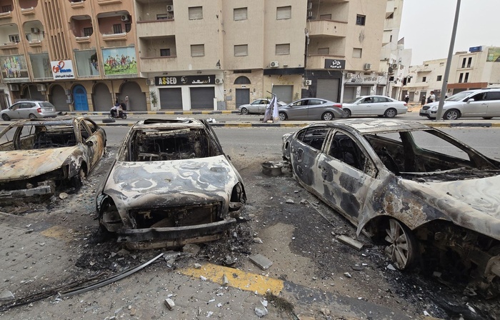 Libye: nouveaux combats violents entre groupes armés rivaux dans la capitale Libye: nouveaux combats violents entre groupes armés rivaux dans la capitale