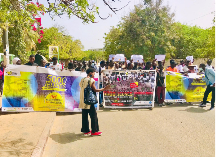 Abandon du franc CFA : « Une marche de 5 000 jeunes » initiée pour protester contre « une monnaie néocolonialiste » et un hommage rendu à Cheikh Anta Diop Abandon du franc CFA : « Une marche de 5 000 jeunes » initiée pour protester contre « une monnaie néocolonialiste » et un hommage rendu à Cheikh Anta Diop