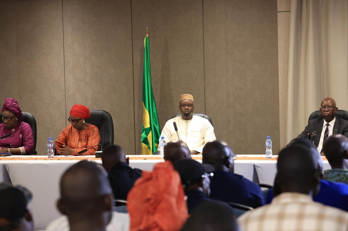 En visite au Burkina, le PM sénégalais envisage une « collaboration » face aux jihadistes En visite au Burkina, le PM sénégalais envisage une « collaboration » face aux jihadistes