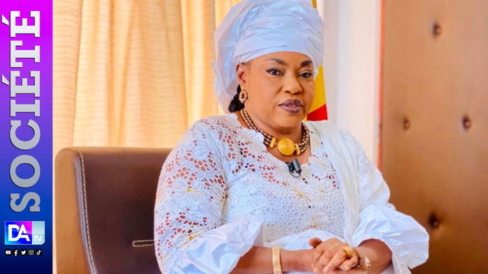 Haute cour de justice : Ndeye Saly Diop Dieng retourne chez elle après son audition Haute cour de justice : Ndeye Saly Diop Dieng retourne chez elle après son audition