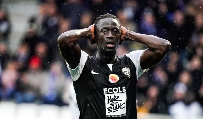 Dopage à l’ecstasy : l’international sénégalais Ibrahima Niane suspendu pour deux ans Dopage à l’ecstasy : l’international sénégalais Ibrahima Niane suspendu pour deux ans