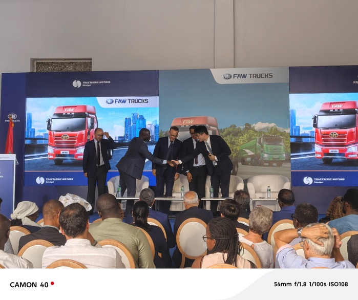 Tractafric Motors introduit FAW Trucks, premier constructeur de véhicules industriels chinois au Sénégal Tractafric Motors introduit FAW Trucks, premier constructeur de véhicules industriels chinois au Sénégal
