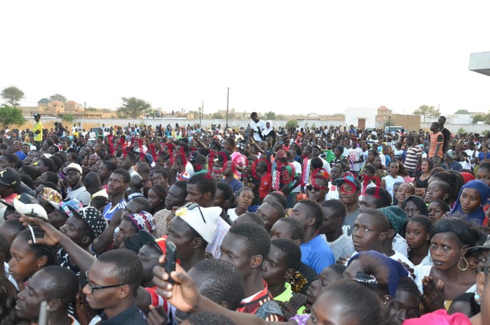 En marge de la finale municipale : Louga intronise Moustapha Diop «maire à vie» (IMAGES) En marge de la finale municipale : Louga intronise Moustapha Diop «maire à vie» (IMAGES)