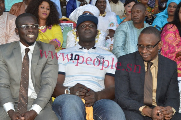 En marge de la finale municipale : Louga intronise Moustapha Diop «maire à vie» (IMAGES) En marge de la finale municipale : Louga intronise Moustapha Diop «maire à vie» (IMAGES)