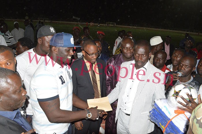 En marge de la finale municipale : Louga intronise Moustapha Diop «maire à vie» (IMAGES)