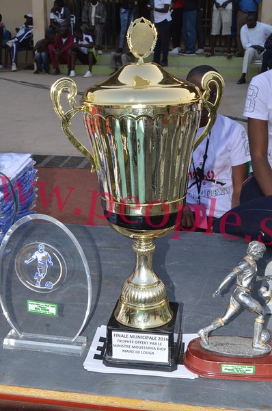 En marge de la finale municipale : Louga intronise Moustapha Diop «maire à vie» (IMAGES)