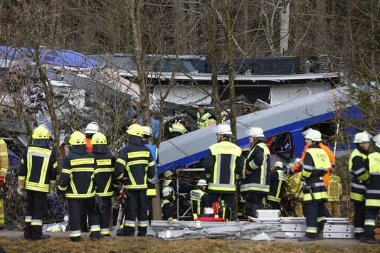 Au moins quatre morts et 150 blessés dans un accident de train en Allemagne