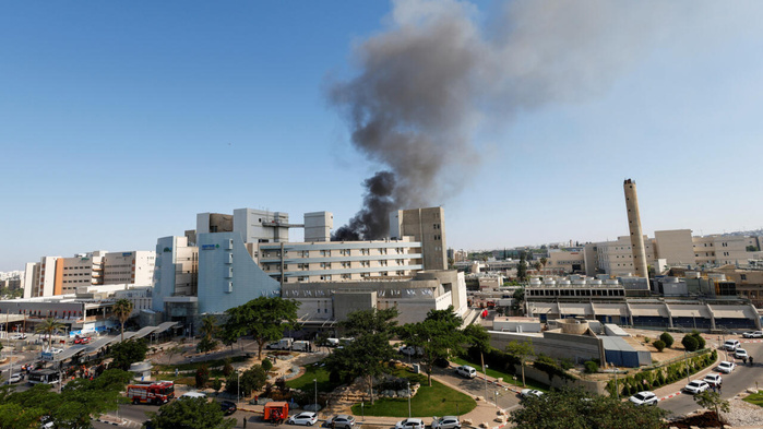 Un hôpital et le secteur de Tel-Aviv touchés en Israël après des tirs de missiles iraniens Un hôpital et le secteur de Tel-Aviv touchés en Israël après des tirs de missiles iraniens