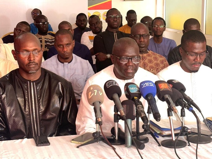 Touba : Les pharmaciens privés en croisade contre l’exercice illégal de leur profession Touba : Les pharmaciens privés en croisade contre l’exercice illégal de leur profession