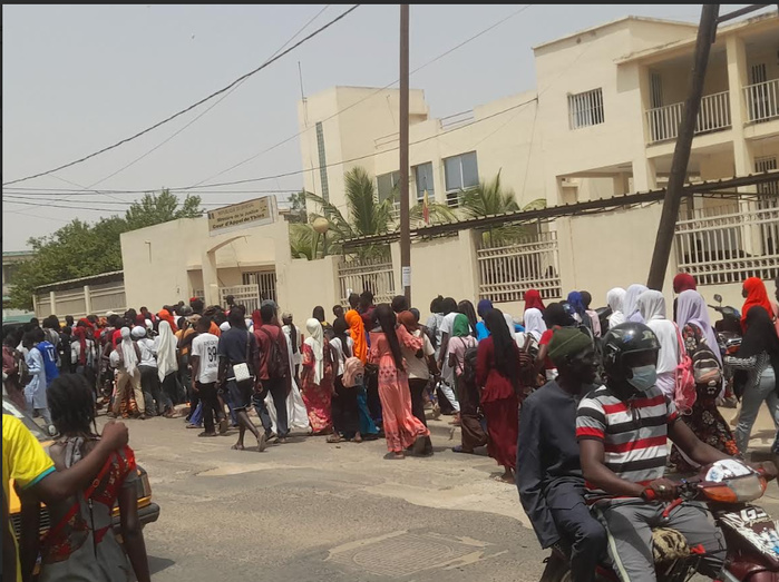 Thiès : Plus de 20 élèves arrêtés pour fuites d'épreuves déférés au parquet Thiès : Plus de 20 élèves arrêtés pour fuites d'épreuves déférés au parquet