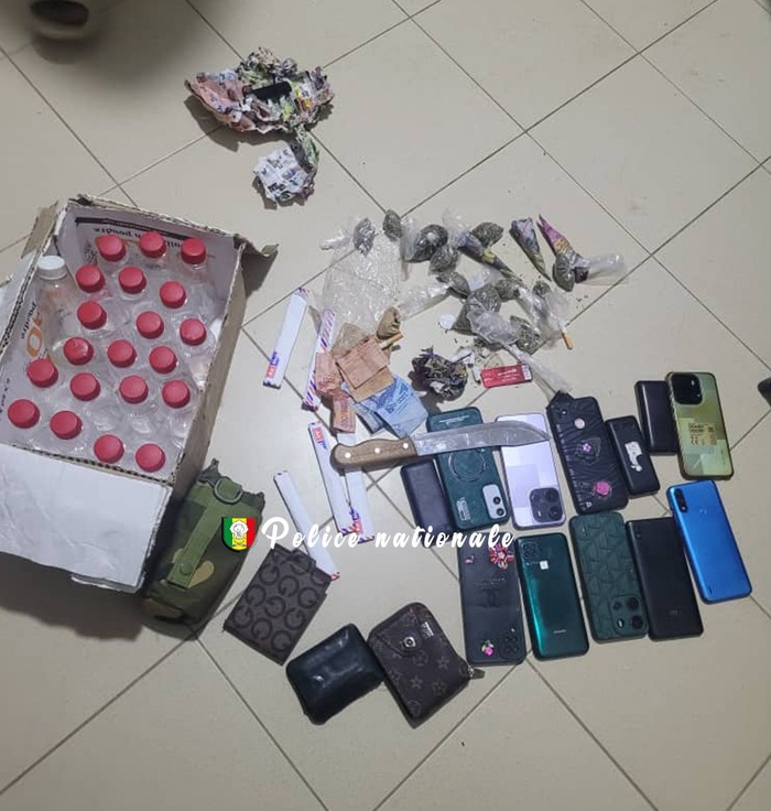 Brigade régionale des Stupéfiants de Dakar : 15 individus interpellés entre Bambilor et Jaxaay pour trafic de drogue Brigade régionale des Stupéfiants de Dakar : 15 individus interpellés entre Bambilor et Jaxaay pour trafic de drogue