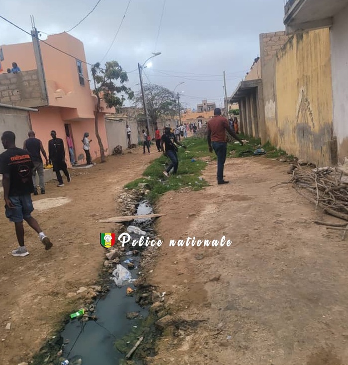 Brigade régionale des Stupéfiants de Dakar : 15 individus interpellés entre Bambilor et Jaxaay pour trafic de drogue Brigade régionale des Stupéfiants de Dakar : 15 individus interpellés entre Bambilor et Jaxaay pour trafic de drogue
