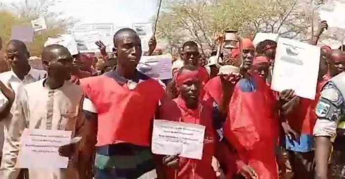 Ndiaw Bambaly (Kaffrine) : Les habitants manifestent pour de meilleures conditions de vie Ndiaw Bambaly (Kaffrine) : Les habitants manifestent pour de meilleures conditions de vie