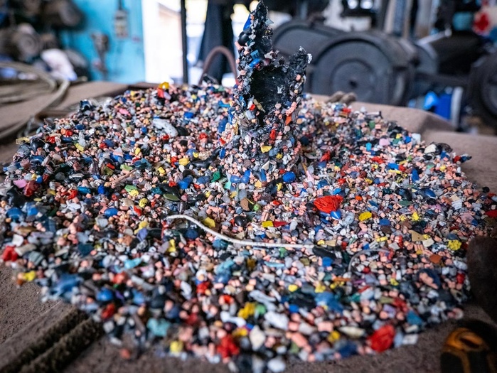 Environnement :  Des élèves de 27 écoles pilotes sont initiés au recyclage du plastique Environnement :  Des élèves de 27 écoles pilotes sont initiés au recyclage du plastique