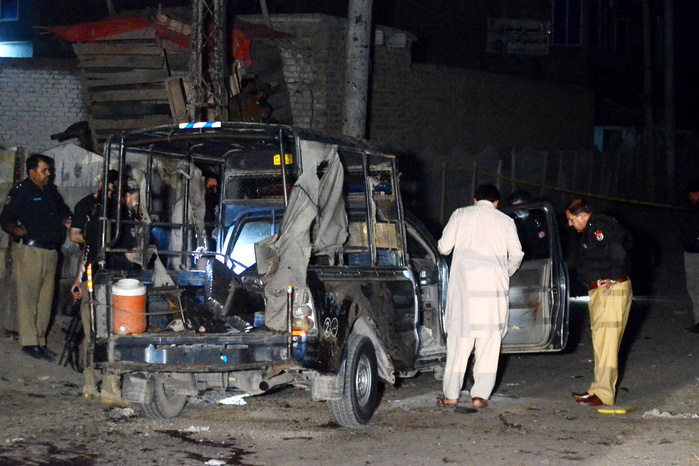 Pakistan: 16 soldats tués dans un attentat-suicide (responsables) Pakistan: 16 soldats tués dans un attentat-suicide (responsables)