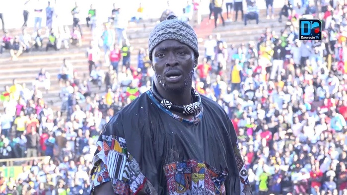 Le lutteur Sitteu prend 2 ans de suspension pour « avoir refusé » de se soumettre au contrôle anti-dopage après son combat contre Modou Lo Le lutteur Sitteu prend 2 ans de suspension pour « avoir refusé » de se soumettre au contrôle anti-dopage après son combat contre Modou Lo