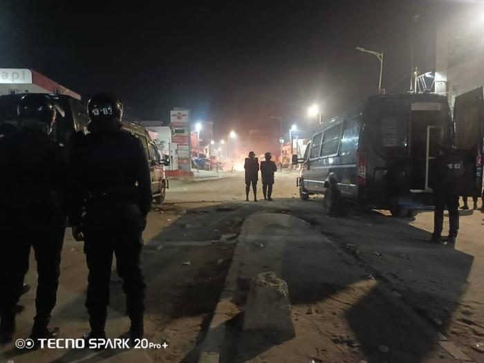 Manifestation à Cambérène après le décès de deux adolescents : Les jeunes affrontent la police depuis des heures Manifestation à Cambérène après le décès de deux adolescents : Les jeunes affrontent la police depuis des heures