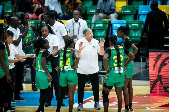 AfroBasket 2025 : Le Coach Otis Hugley Junior évince Fatou Kiné Filor, Arame Niang et Aminata Ly ! Un signal fort avant Abidjan AfroBasket 2025 : Le Coach Otis Hugley Junior évince Fatou Kiné Filor, Arame Niang et Aminata Ly ! Un signal fort avant Abidjan