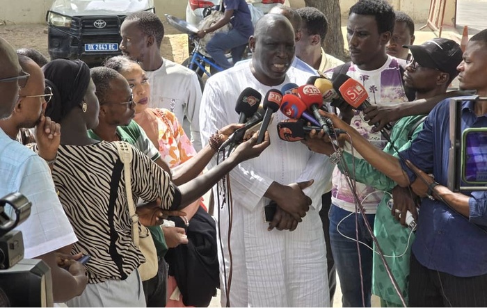 Sortie d’audition : « Ce que j’ai dit aux enquêteurs », déclare Madiambal Diagne Sortie d’audition : « Ce que j’ai dit aux enquêteurs », déclare Madiambal Diagne
