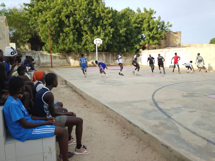 Guinguinéo : Le Basketball à l'agonie à cause d'un manque notoire d'infrastructures et de moyens Guinguinéo : Le Basketball à l'agonie à cause d'un manque notoire d'infrastructures et de moyens