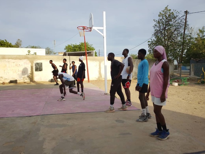 Guinguinéo : Le Basketball à l'agonie à cause d'un manque notoire d'infrastructures et de moyens Guinguinéo : Le Basketball à l'agonie à cause d'un manque notoire d'infrastructures et de moyens