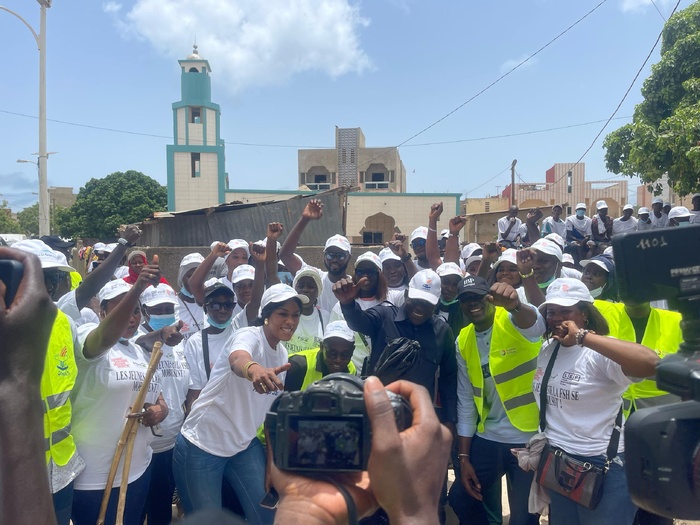 Lutte contre les inondations : Le ministre Cheikh Tidiane Dièye lance les opérations de mobilisation communautaire Lutte contre les inondations : Le ministre Cheikh Tidiane Dièye lance les opérations de mobilisation communautaire