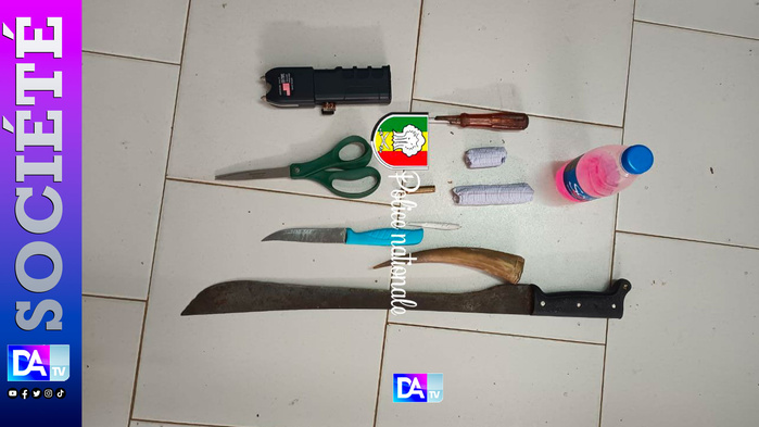 Zac Mbao : 8 jeunes interpellés en pleine “session” de chanvre dans une maison en chantier Zac Mbao : 8 jeunes interpellés en pleine “session” de chanvre dans une maison en chantier