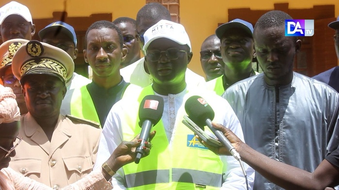 TOUBA- Yancoba Diémé ( ministre des Transports): « Le train va rouler dans la cité après le magal ». TOUBA- Yancoba Diémé ( ministre des Transports): « Le train va rouler dans la cité après le magal ».