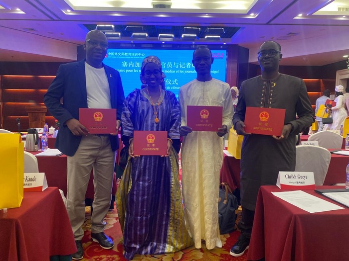 Clôture à Beijing du séminaire des journalistes sénégalais : entre découverte de la Chine et plaidoyer diplomatique Clôture à Beijing du séminaire des journalistes sénégalais : entre découverte de la Chine et plaidoyer diplomatique