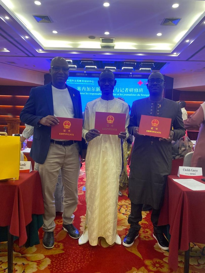 Clôture à Beijing du séminaire des journalistes sénégalais : entre découverte de la Chine et plaidoyer diplomatique Clôture à Beijing du séminaire des journalistes sénégalais : entre découverte de la Chine et plaidoyer diplomatique