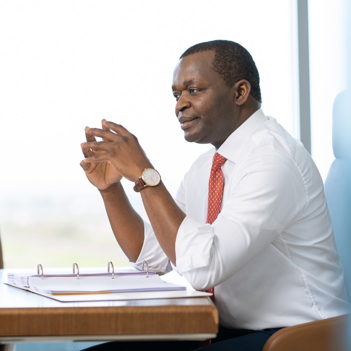 UGB : Le maire Alioune Sarr dédicace son livre pour transformer Notto Diobasse en « Smart City » UGB : Le maire Alioune Sarr dédicace son livre pour transformer Notto Diobasse en « Smart City »