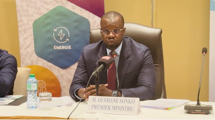 Révision des contrats pétroliers, miniers et gaziers : « Nous ne sommes pas pour des codes dissuasifs, mais non plus pour ceux permissifs qui font gagner à tout le monde sauf au peuple sénégalais » (Ousmane Sonko) Révision des contrats pétroliers, miniers et gaziers : « Nous ne sommes pas pour des codes dissuasifs, mais non plus pour ceux permissifs qui font gagner à tout le monde sauf au peuple sénégalais » (Ousmane Sonko)