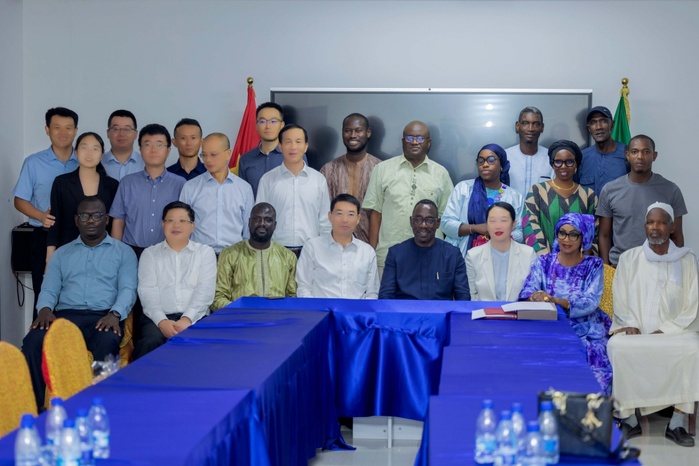 Coopération sino-sénégalaise : échanges amicaux entre la délégation du Shandong et l’Association des anciens étudiants Sénégalais en Chine Coopération sino-sénégalaise : échanges amicaux entre la délégation du Shandong et l’Association des anciens étudiants Sénégalais en Chine