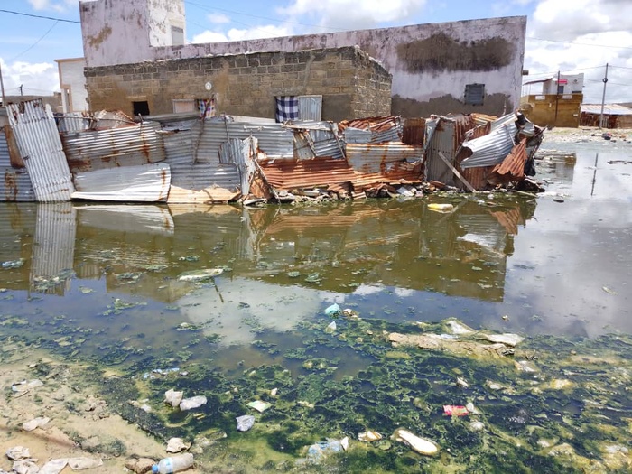 Inondations à Médina Mbaba : Les habitants lancent un SOS et exigent l’achèvement des travaux des canaux Inondations à Médina Mbaba : Les habitants lancent un SOS et exigent l’achèvement des travaux des canaux