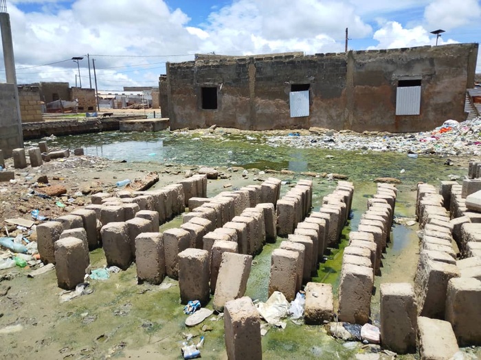 Inondations à Médina Mbaba : Les habitants lancent un SOS et exigent l'achèvement des travaux des canaux Inondations à Médina Mbaba : Les habitants lancent un SOS et exigent l'achèvement des travaux des canaux