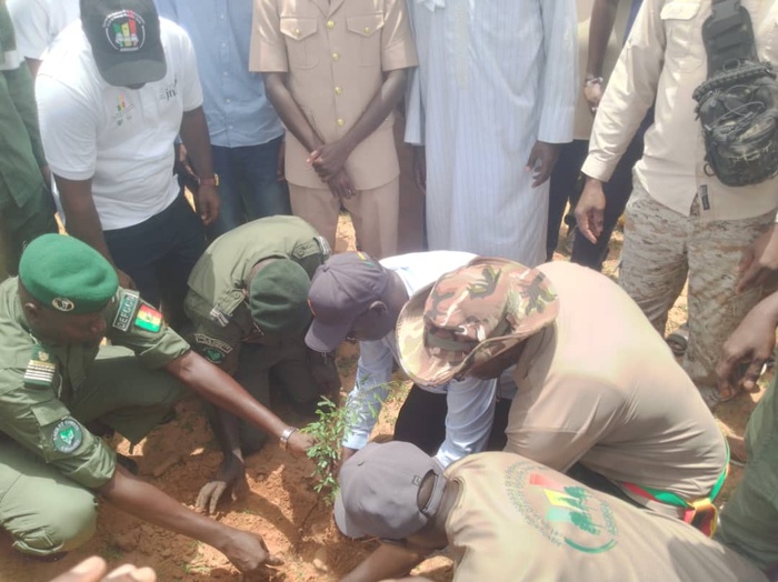 Caravane écologique à Labgar : le ministre Daouda Ngom annonce la création d’une réserve naturelle communautaire Caravane écologique à Labgar : le ministre Daouda Ngom annonce la création d’une réserve naturelle communautaire