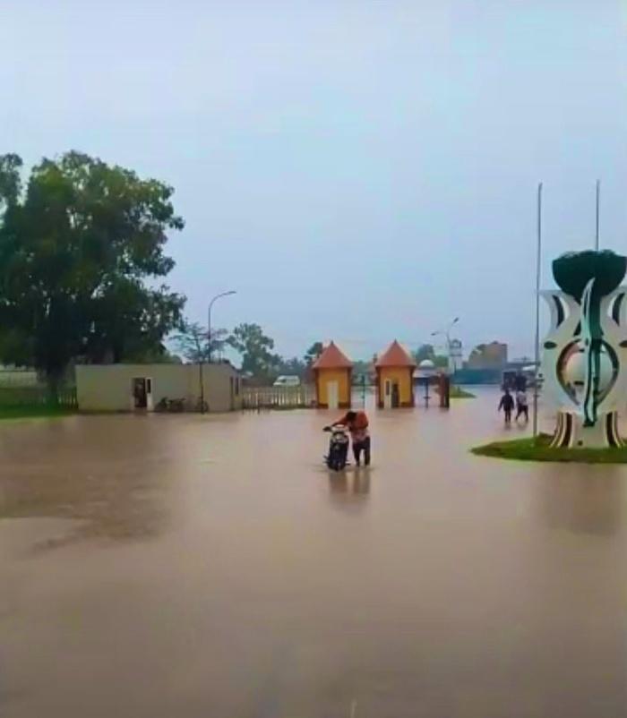 Ziguinchor : le stade Aline Sitoé Diatta submergé par les pluies