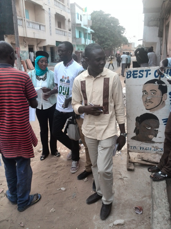 Les jeunes « apéristes » de Grand -Yoff mouillent le maillot pour la victoire du OUI au référendum du 20 mars 2016 Les jeunes « apéristes » de Grand -Yoff mouillent le maillot pour la victoire du OUI au référendum du 20 mars 2016