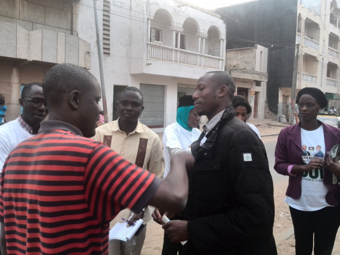 Les jeunes « apéristes » de Grand -Yoff mouillent le maillot pour la victoire du OUI au référendum du 20 mars 2016 Les jeunes « apéristes » de Grand -Yoff mouillent le maillot pour la victoire du OUI au référendum du 20 mars 2016