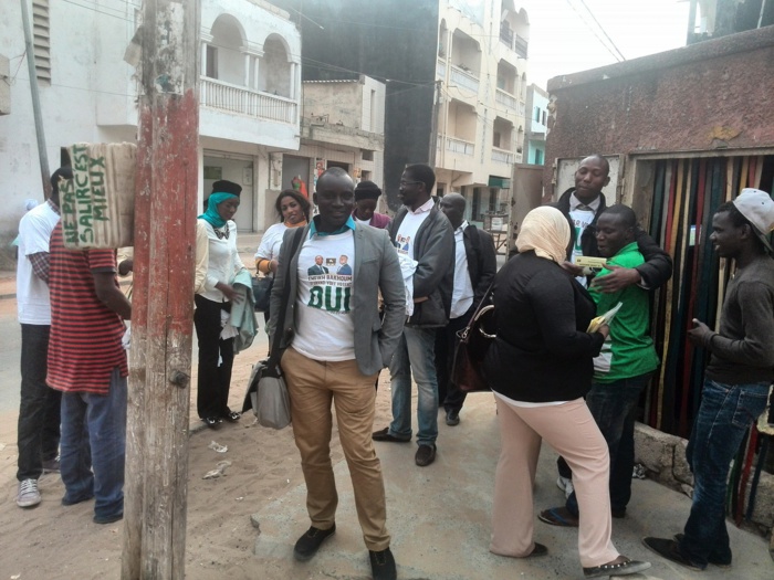 Les jeunes « apéristes » de Grand -Yoff mouillent le maillot pour la victoire du OUI au référendum du 20 mars 2016 Les jeunes « apéristes » de Grand -Yoff mouillent le maillot pour la victoire du OUI au référendum du 20 mars 2016