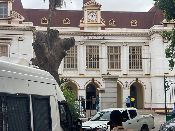 Vote décisif à la mairie de Dakar : forte mobilisation autour de la succession du maire