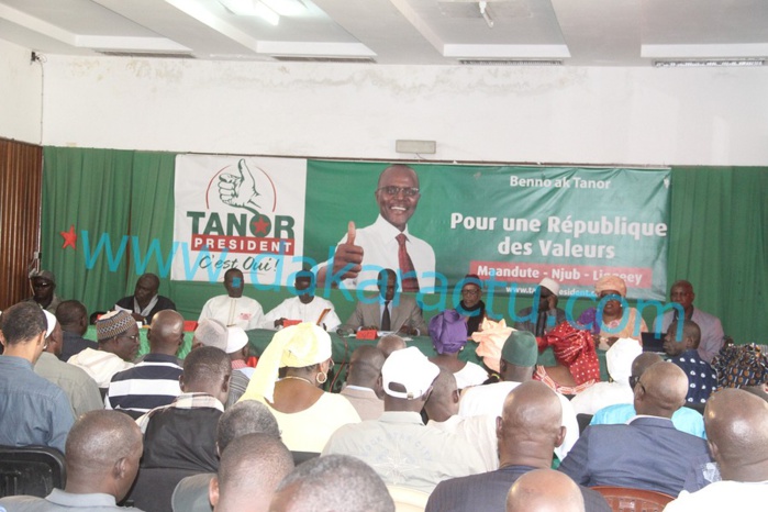 BUREAU POLITIQUE DU PARTI SOCIALISTE : Khalifa Sall et Bamba Fall absents, Tanor taxe les jeunes de bandits  ( IMAGES )