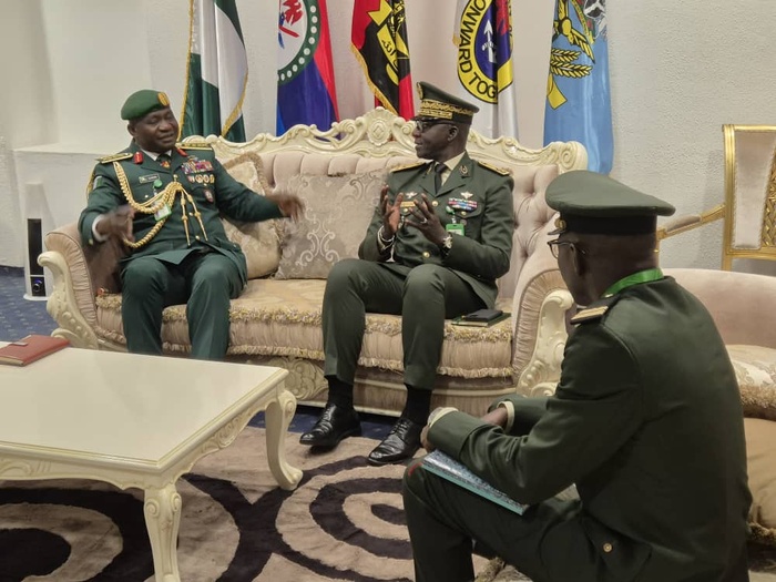 Conférence des Chefs d’état-major des Armées africaines : Le Général Mbaye Cissé représente le Sénégal à Abuja