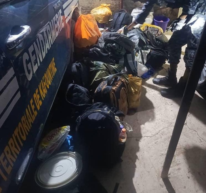 Opération coup de filet à Abéné : La Gendarmerie stoppe un départ  de clandestins vers l’Espagne Opération coup de filet à Abéné : La Gendarmerie stoppe un départ  de clandestins vers l’Espagne