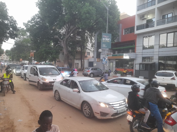 Dernière nuit du Burd : forte affluence de Thiès à Tivaouane Dernière nuit du Burd : forte affluence de Thiès à Tivaouane