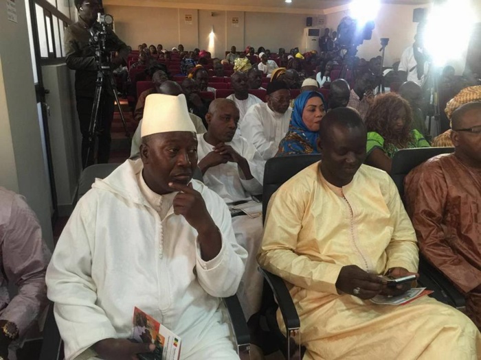 TABLE RONDE DES SENEGALAIS DE L'EXTERIEUR SUR LE REFERENDUM : Discours de Nata Samb Mbacké Administrateur du FAISE TABLE RONDE DES SENEGALAIS DE L'EXTERIEUR SUR LE REFERENDUM : Discours de Nata Samb Mbacké Administrateur du FAISE